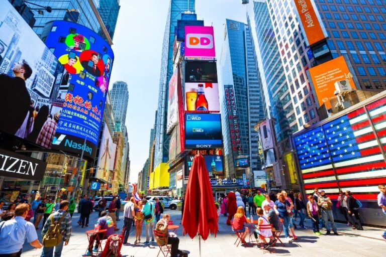 Ways To Make Your Business Stand Out With Color